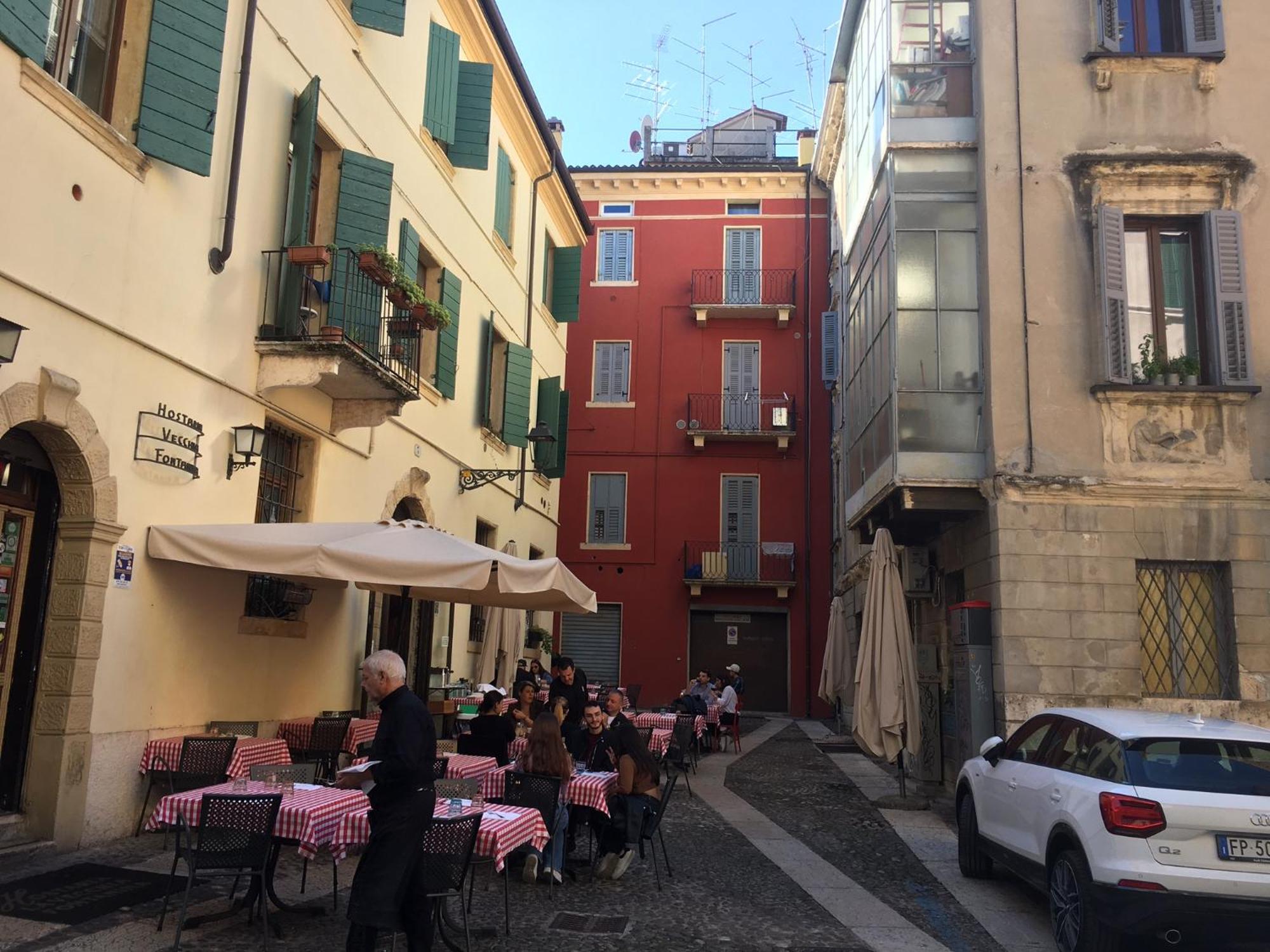 Veronajourneys Emilei Exterior photo
